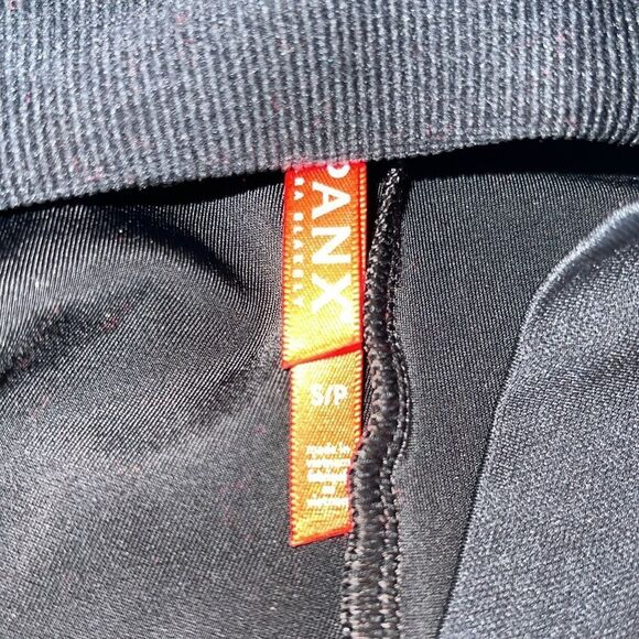 SPANX MAMA MATERNITY FAUX LEATHER LEGGINGS SMALL - Picture 5 of 8